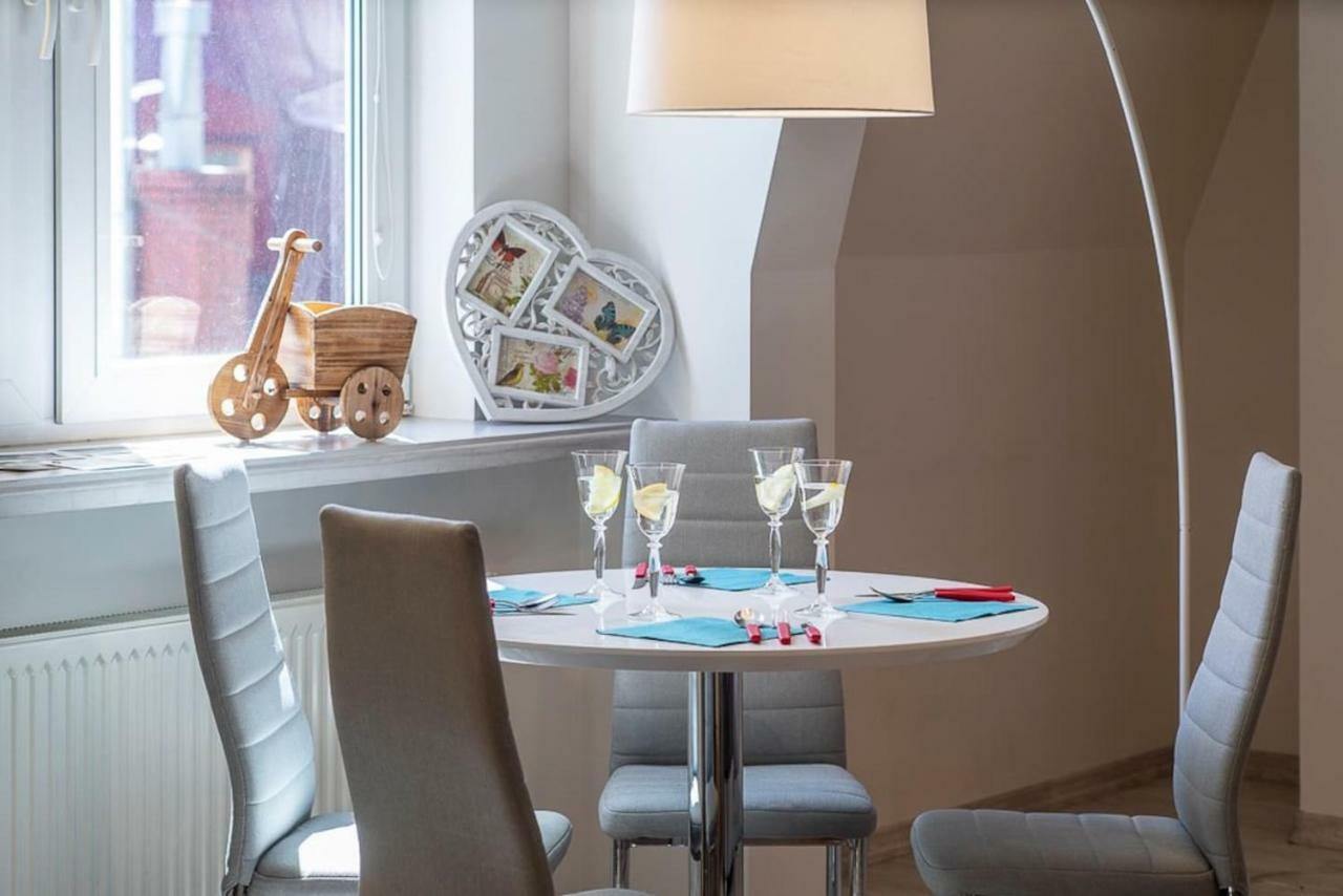 Riga Old Town Souvenir Apartment ภายนอก รูปภาพ